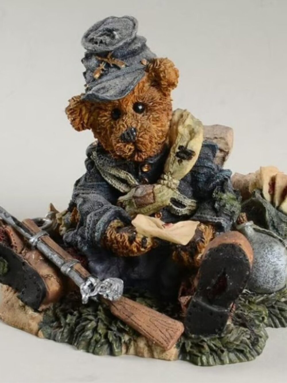 Union Jack-Love Letters - 2263 - Bearstone Collection by Boyds Bears BOXED